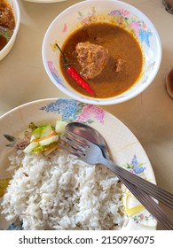 Delicious Nasi Dagang With Fish Curry