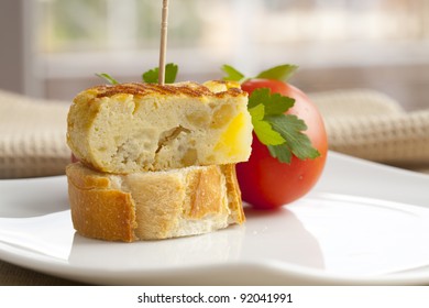 Delicious Omelette Skewer With Onions And Bread