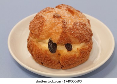 Delicious Rum Raisin Cream Puff