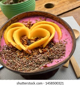 Delicious Smoothie Bowl, Dragon Fruit Bowl