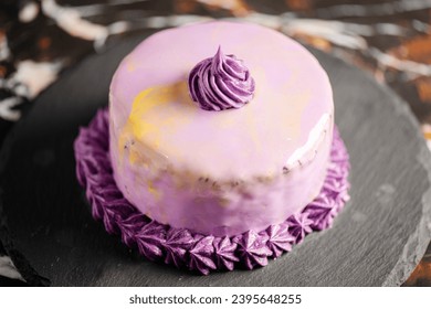 Delicioso Ube Entremet lleno