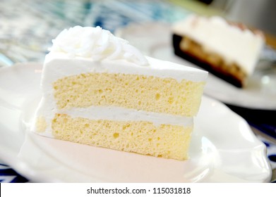 Delicious White Cake