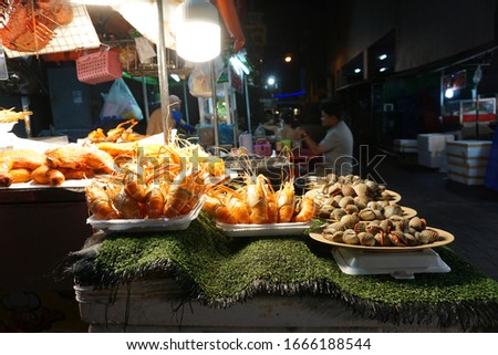 delicous street food in hatyai, thailand