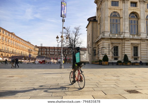 delivery biker