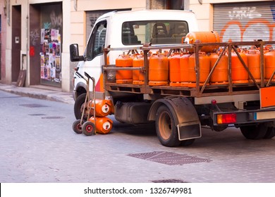 
Delivery Of Gas Cylinders. 
Truck Delivered Propane Cylinders. Many Gas Tanks