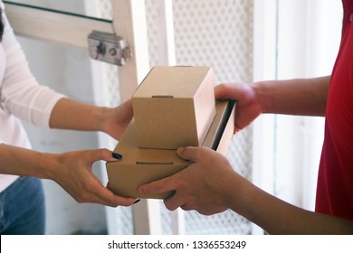 Delivery of parcels to the doorstep, order online  