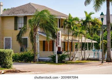 Delray Beach, FL, USA - October 17, 2021: Photo Of The Corner Porch Restaurant Permanently Closed For Business