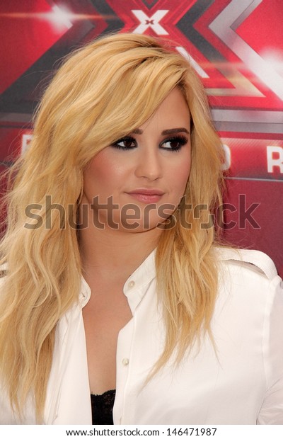 Demi Lovato X Factor Los Angeles Stock Photo Edit Now 146471987
