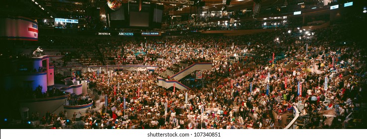 89 1992 Democratic National Convention Images, Stock Photos & Vectors ...