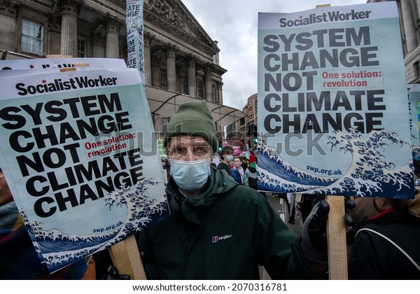 Demonstrators in London demand action on climate crisis- London-06-11-2021