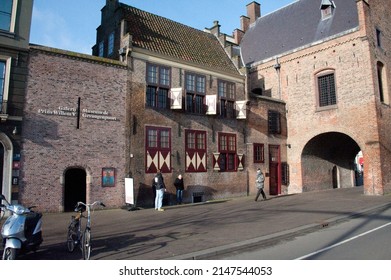 DEN HAAG, NETHERLANDS - Feb 11, 2014: The Gevangenpoort Museum, a medieval prison,. and Prince William V Gallery, near Binnenhof and Hofvijver.