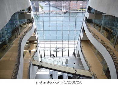 Denmark/Copenhagen 2019-07-06 Black diamond Library interior modern 