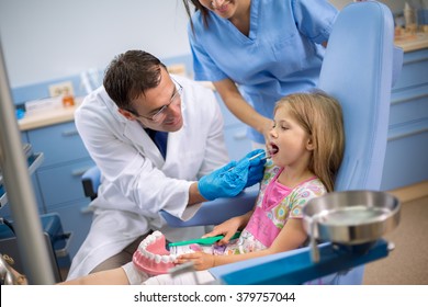 Dentist Look Teeth Young Girl Mirror Stock Photo 379757044 | Shutterstock