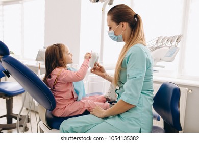 Dentistry little girl
