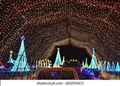 Denver, CO, USA. Dec 31, 2019. Christmas Lights On Display In Denver Are Enjoyed By Many People Who Drive Around Looking At All The Christmas Lights. Many Are Elaborated Decorated. 