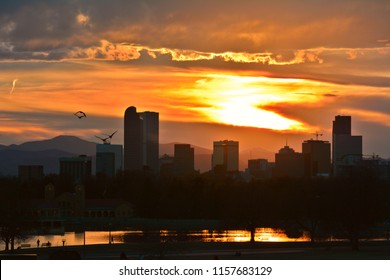 3 422 Denver Sunset Images Stock Photos Vectors Shutterstock Denver Colorado Skyline Sunset 260nw 1157683129