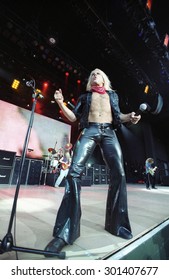 DENVER	JUNE 9:		David Lee Roth June 9, 2002 Fiddlers Green In Denver, CO.