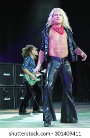 DENVER	JUNE 9:		David Lee Roth June 9, 2002 Fiddlers Green In Denver, CO.