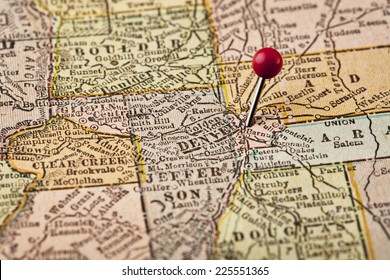 Denver On Vintage 1920s Map Of Colorado With A Red Pushpin, Selective Focus (printed In 1926 - Copyrights Expired)