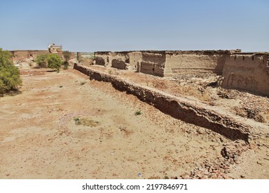 Derawar Fort In Ahmadpur East Tehsil, Punjab Province, Pakistan