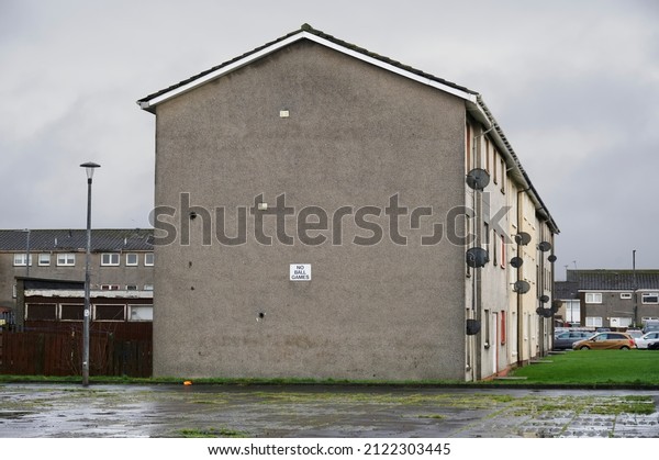 Derelict council house in poor housing\
estate slum with many social welfare issues in\
Aberdeen