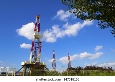 2,391 Onshore drilling rig Images, Stock Photos & Vectors | Shutterstock