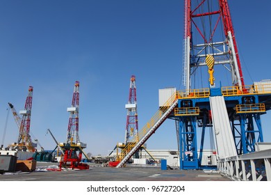 2,391 Onshore drilling rig Images, Stock Photos & Vectors | Shutterstock