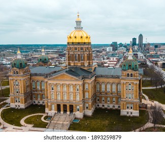 Des Moines Iowa Capitol Building