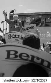 Des Moines, Iowa, USA - August 15, 2015: Democratic Candidate For President Senator Bernie Sanders Of Vermont Speaks To A Crown At The Iowa State Fair On August 15, 2015.