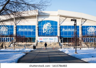Des Moines, Iowa / USA - January 14, 2020: Drake University Outside Of The Democratic Debate In Des Moines, Iowa.
