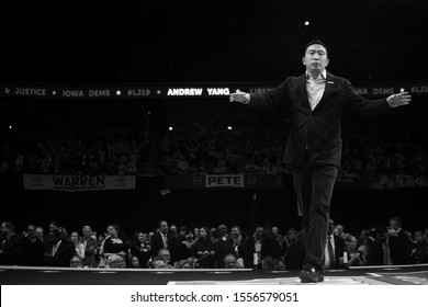 Des Moines, Iowa, USA November 1, 2019
Democratic Presidential Candidate Andrew Yang (D-New York) Gives A Speech At The Iowa Democratic Party’s Liberty And Justice Celebration In Des Moines, Iowa.
