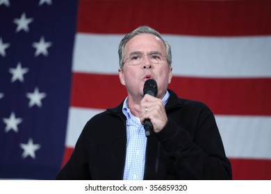 DES MOINES, IOWA-OCTOBER 31, 2015 Jeb Bush Campaigns At Republican Rally
