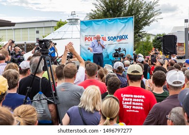 Des Monies, Iowa / USA - August 11, 2019: 2020 Democratic Presidential Candidate Vermont Senator Bernie Sanders Stump At The Iowa State Fair.