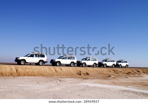 desert car\
expedition