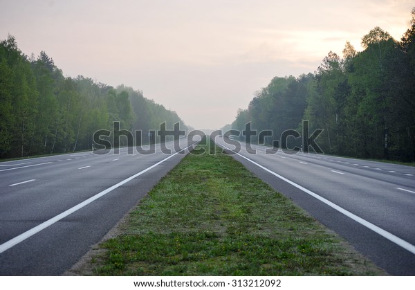 desert highway without a\
car