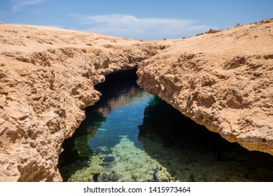 Desert Mountains Great Crack Formations Earth Stock Photo 1415973464 ...