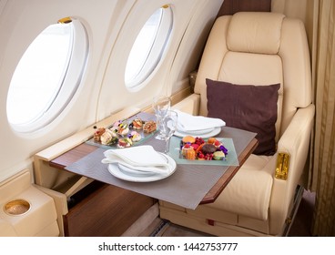 Desert served in private jet