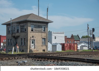 Deshler, OH, September 8th, 2020, Railroad Tracks With CSX Transportation Signaling Control Tower