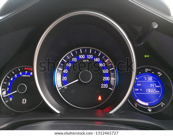 Design car\
meter, attractive light and simple when\
on