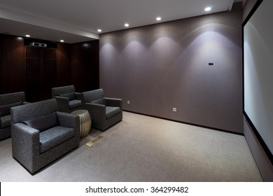 Design And Furniture In Modern Home Theatre