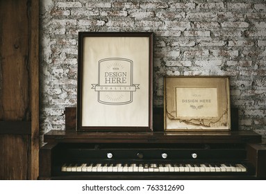 Design space photo frames by the piano