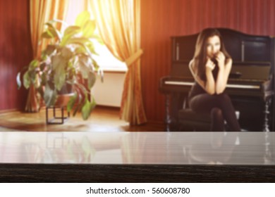 Imagenes Fotos De Stock Y Vectores Sobre Piano Chica Shutterstock