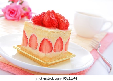 Fraisier Gateau Images Stock Photos Vectors Shutterstock