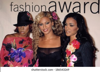 Destiny's Child At The VH1/ Vogue Fashion Awards, NYC, 10/19/01