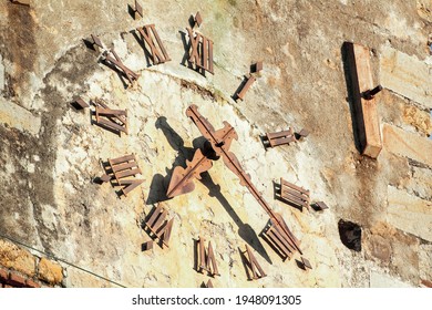 Detail Of An Ancient Medieval Clock With Roman Numerals - Detail Of A Historic Ligurian Building