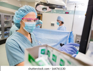 麻酔科医 の画像 写真素材 ベクター画像 Shutterstock