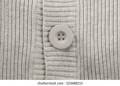 button wala sweater