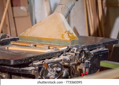 Detail Of Carpenter`s Wood Saw Cutting Machine With Special Vacuum Suction System That Eliminates Wooden Dust And Other Wooden Remainings.