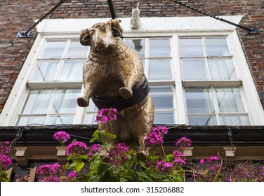 A Detail Of The Golden Fleece Public House In York, England.  The Golden Fleece Is Said To Be The Most Haunted Pub In York.