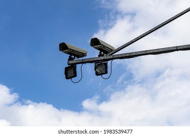 537 Cctv Camera Radar Images, Stock Photos & Vectors 